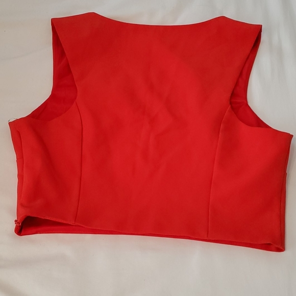 Crop top - Picture 2 of 2